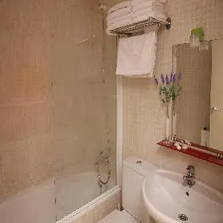 Mh Guell Apartments Barcelona